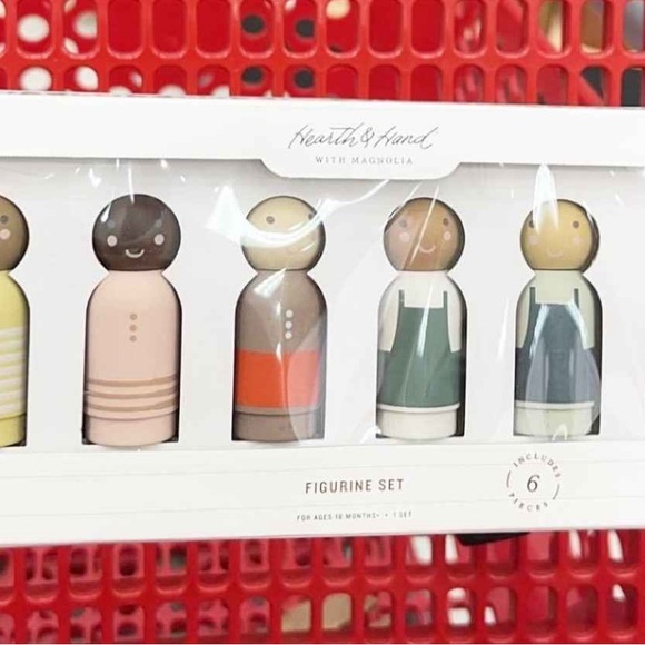 Hearth & Hand with Magnolia | Toy Pal People Figurine Set - 6pc - Picture 3 of 7